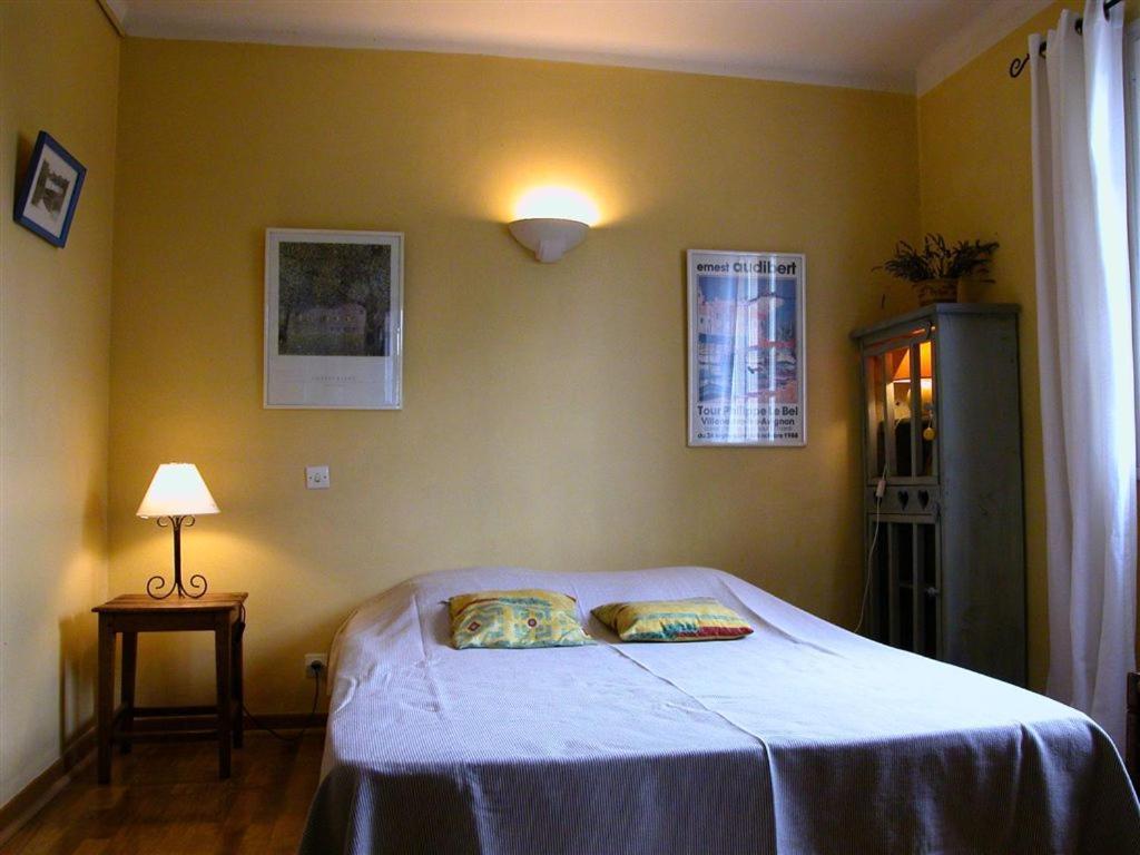 Chambres D'Hotes Saint Veredeme Pujaut Exteriör bild
